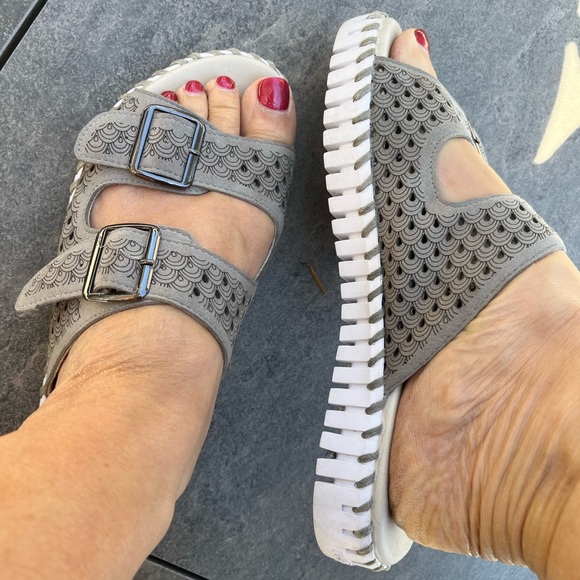 Walking sandal size 9 - Picture 5 of 5